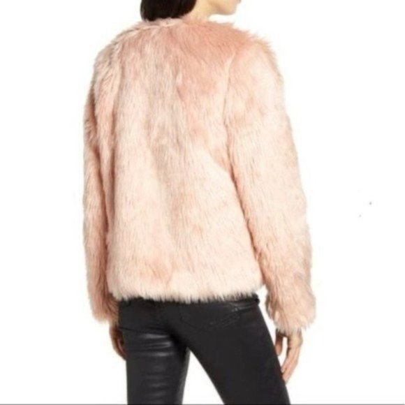Chelsea28 Faux Fur Jacket in Pink Size Medium NWT - Picture 3 of 13